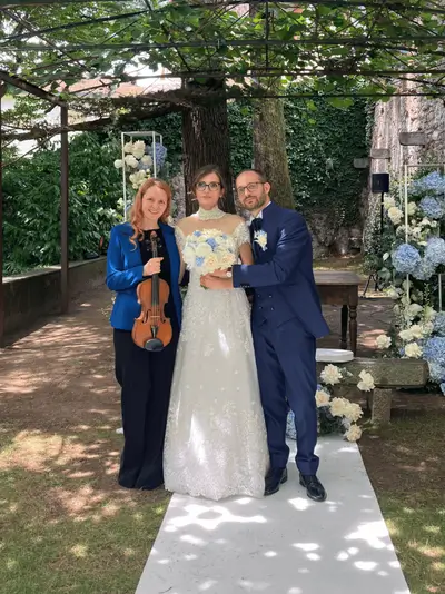 Mayra Pezzuti violinista per matrimonio a Varese con gli sposi